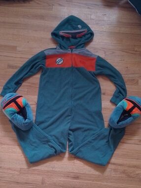 GAP Star Wars Onsie With Matching Slippers